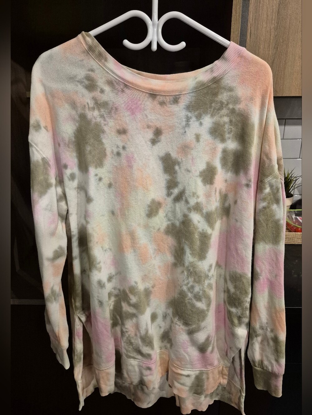 Women's Tie-Dye Sweatshirt